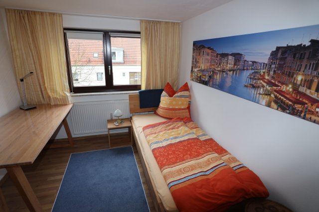 Wohnung_DG_Zimmer_2_Bild_1 