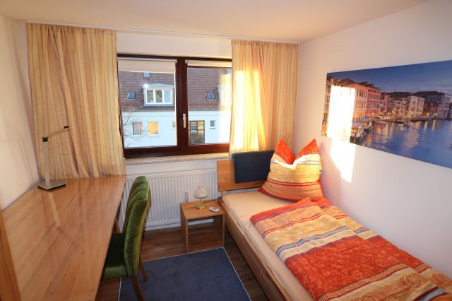 Wohnung_DG_Zimmer_2_Bild_3
